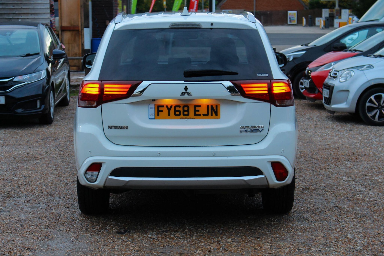 Used Mitsubishi Outlander 2018 for sale - 76336100: Photo 6