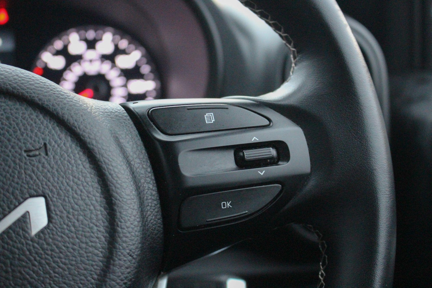 Used Kia Picanto for sale - 77305935: Photo 30