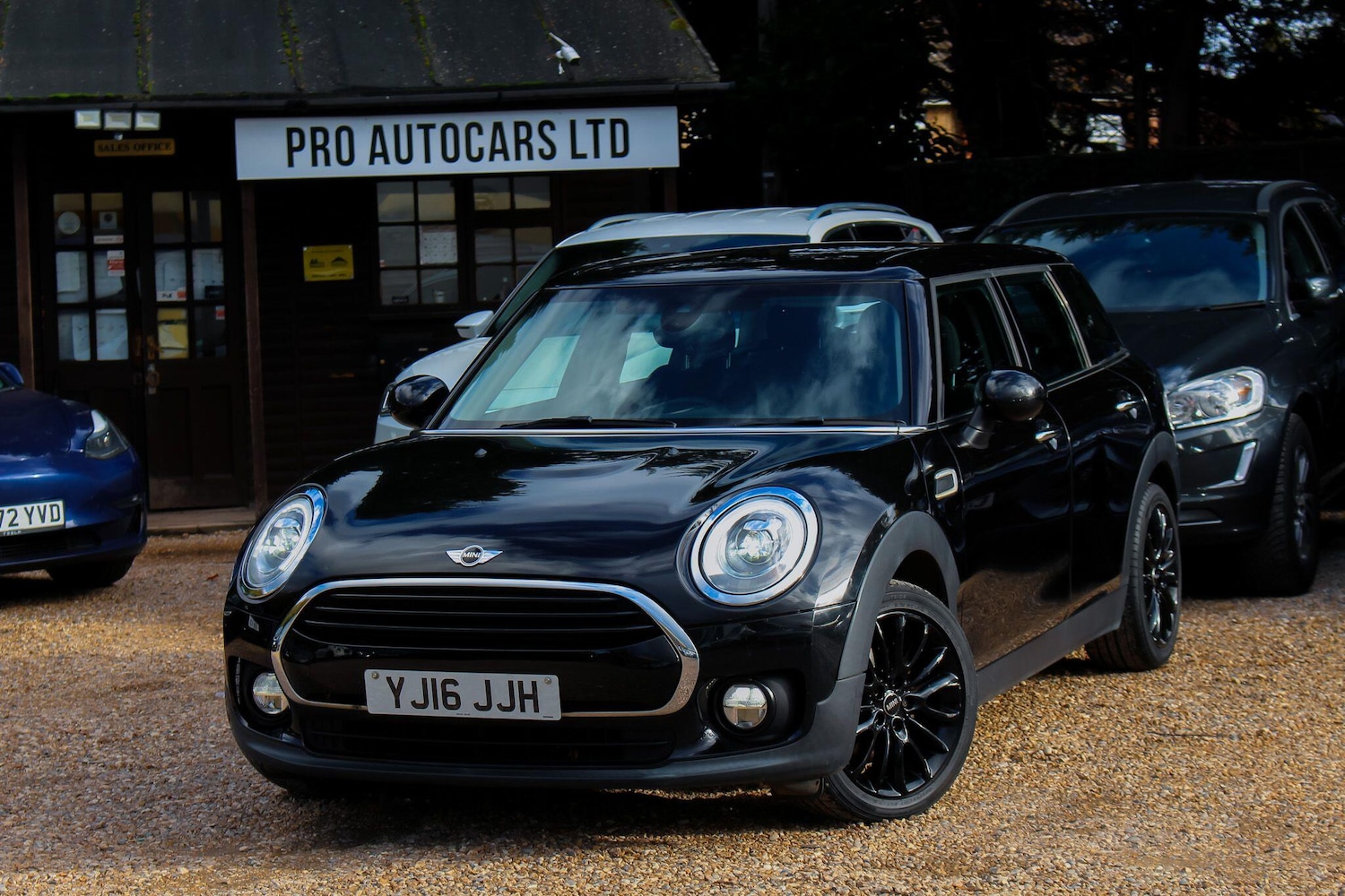 Used MINI Clubman 2016 for sale - 76398473: Photo 2