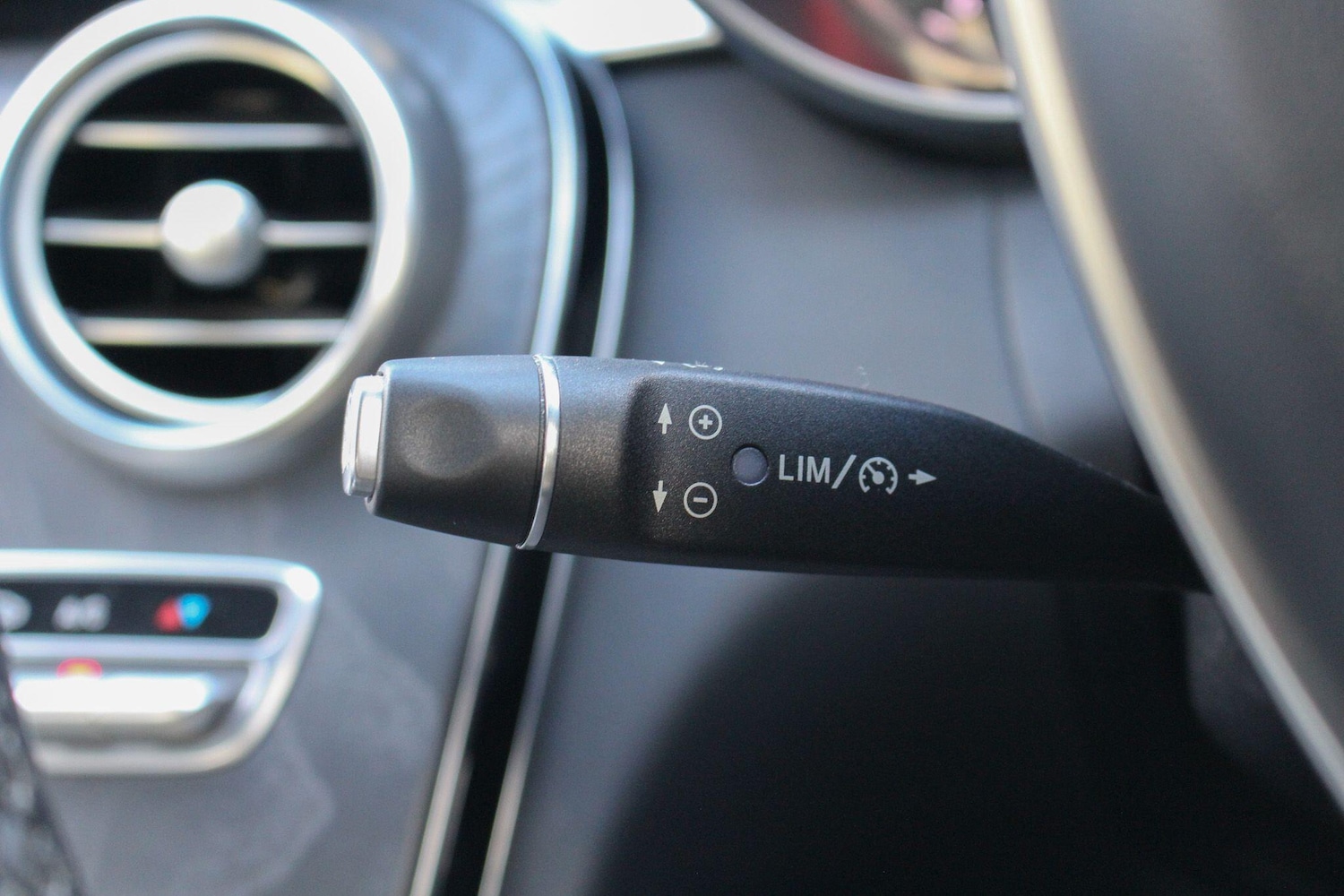 Used Mercedes-Benz C Class 2018 for sale - 78062632: Photo 31