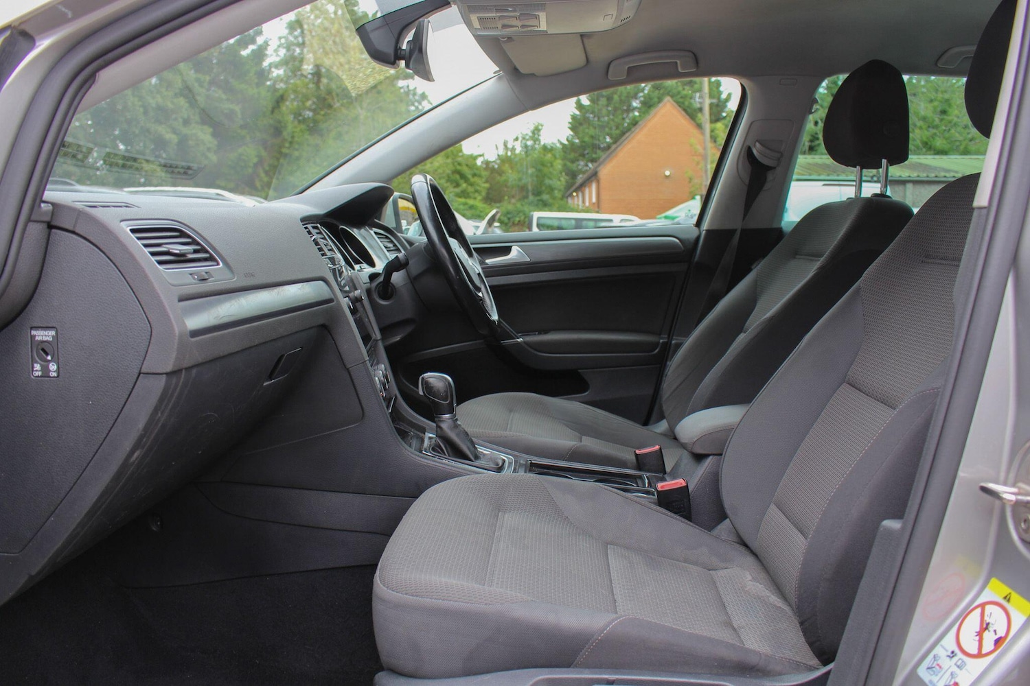 Used Volkswagen Golf 2018 for sale - 77040855: Photo 19