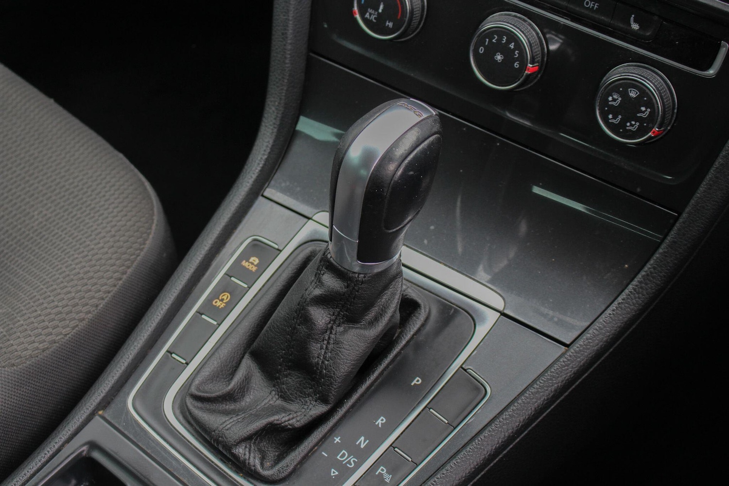 Used Volkswagen Golf 2018 for sale - 77040855: Photo 35