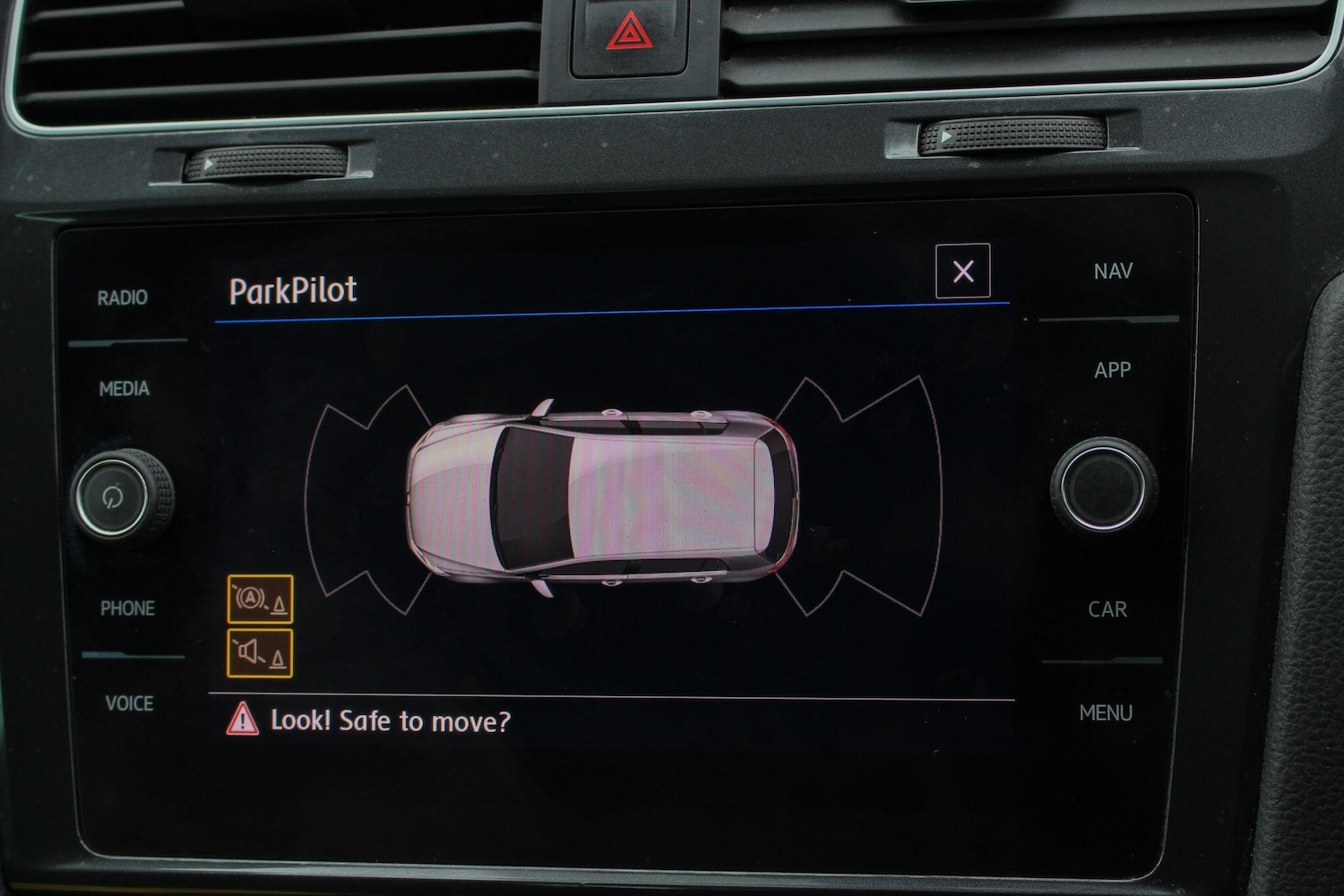 Used Volkswagen Golf 2018 for sale - 77040855: Photo 57