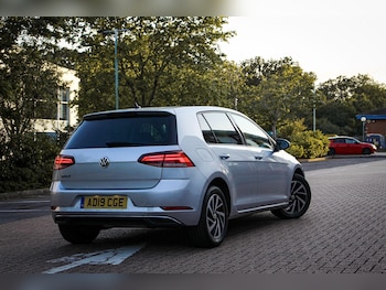Used Volkswagen Golf 2019 for sale - 79106259: Photo