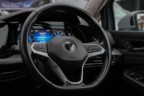 Used Volkswagen Golf 2022 for sale - 76260475: Photo 34