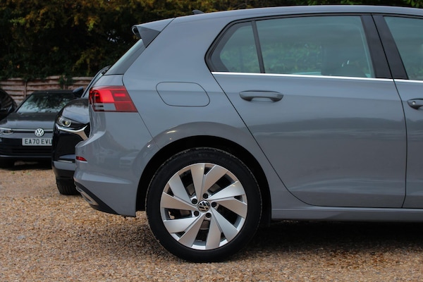 Used Volkswagen Golf 2022 for sale - 76260475: Photo 9