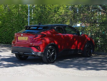 Used Toyota C-HR 2023 for sale - 78388367: Photo