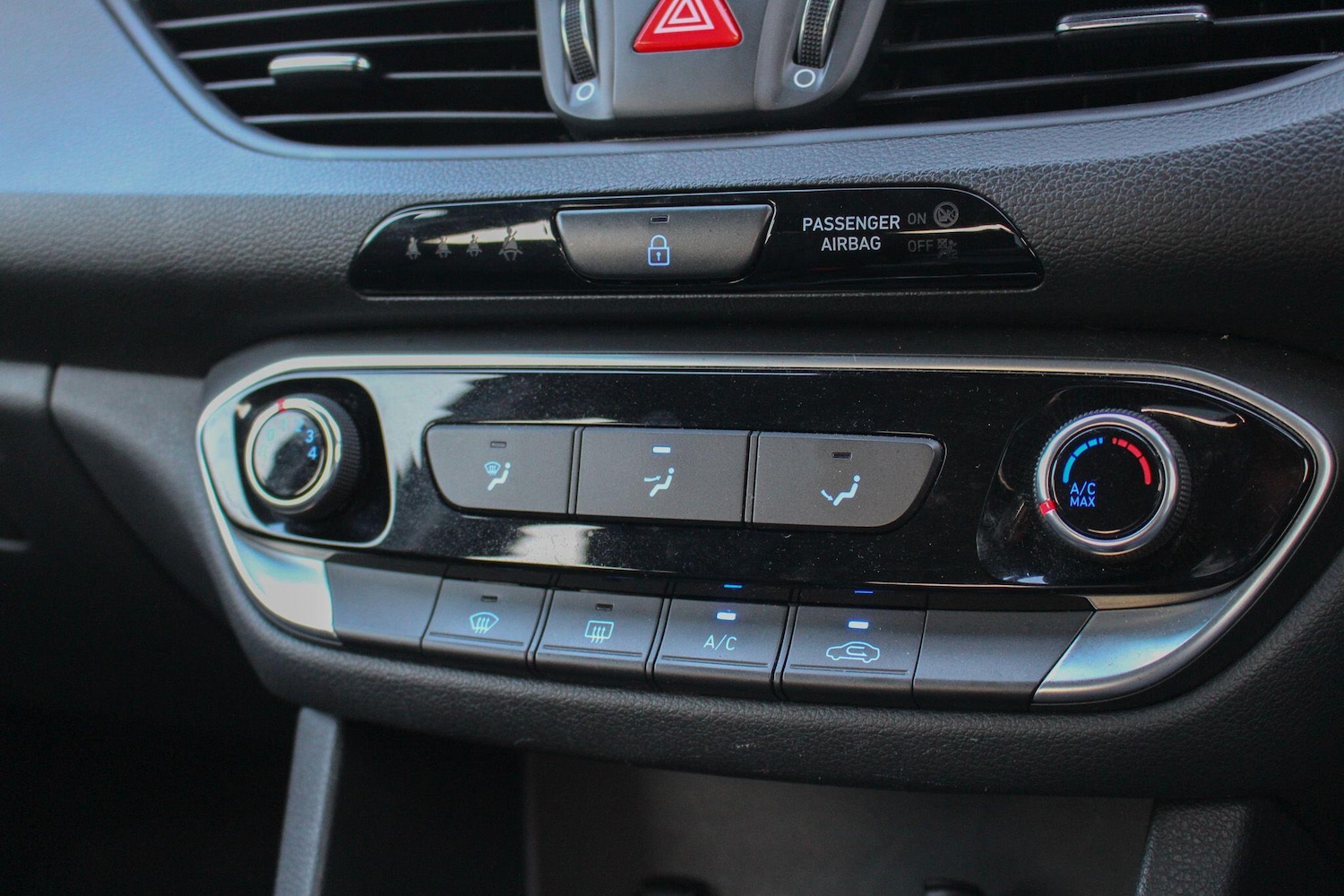 Used Hyundai i30 2018 for sale - 77783053: Photo 33