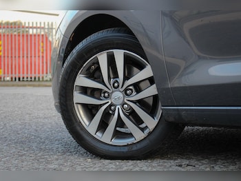 Used Hyundai i30 2018 for sale - 77783053: Photo