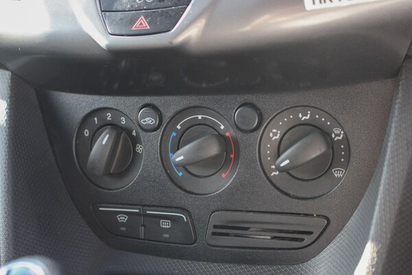 Used Ford Transit Connect 2018 for sale - 76122301: Photo 29
