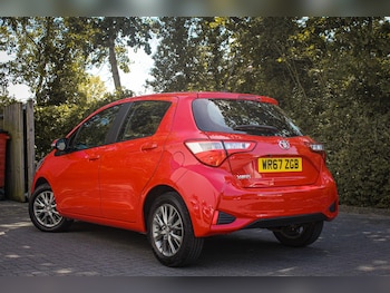 Used Toyota Yaris 2017 for sale - 79181707: Photo