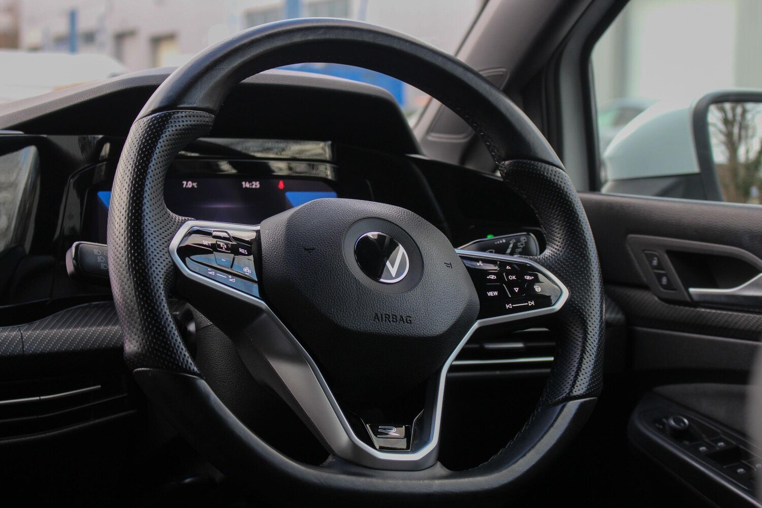 Used Volkswagen Golf 2022 for sale - 77376349: Photo 29