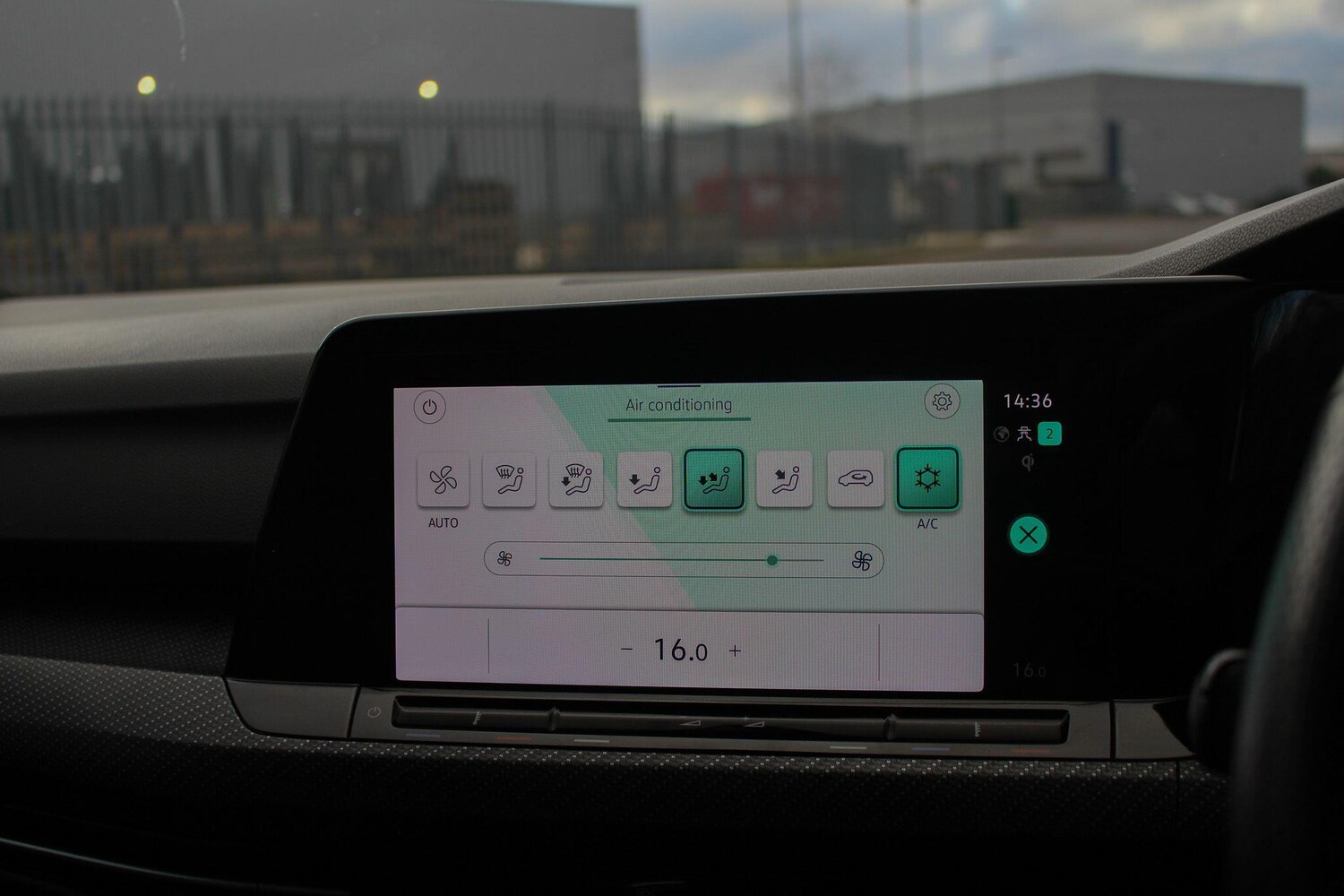 Used Volkswagen Golf 2022 for sale - 77376349: Photo 52