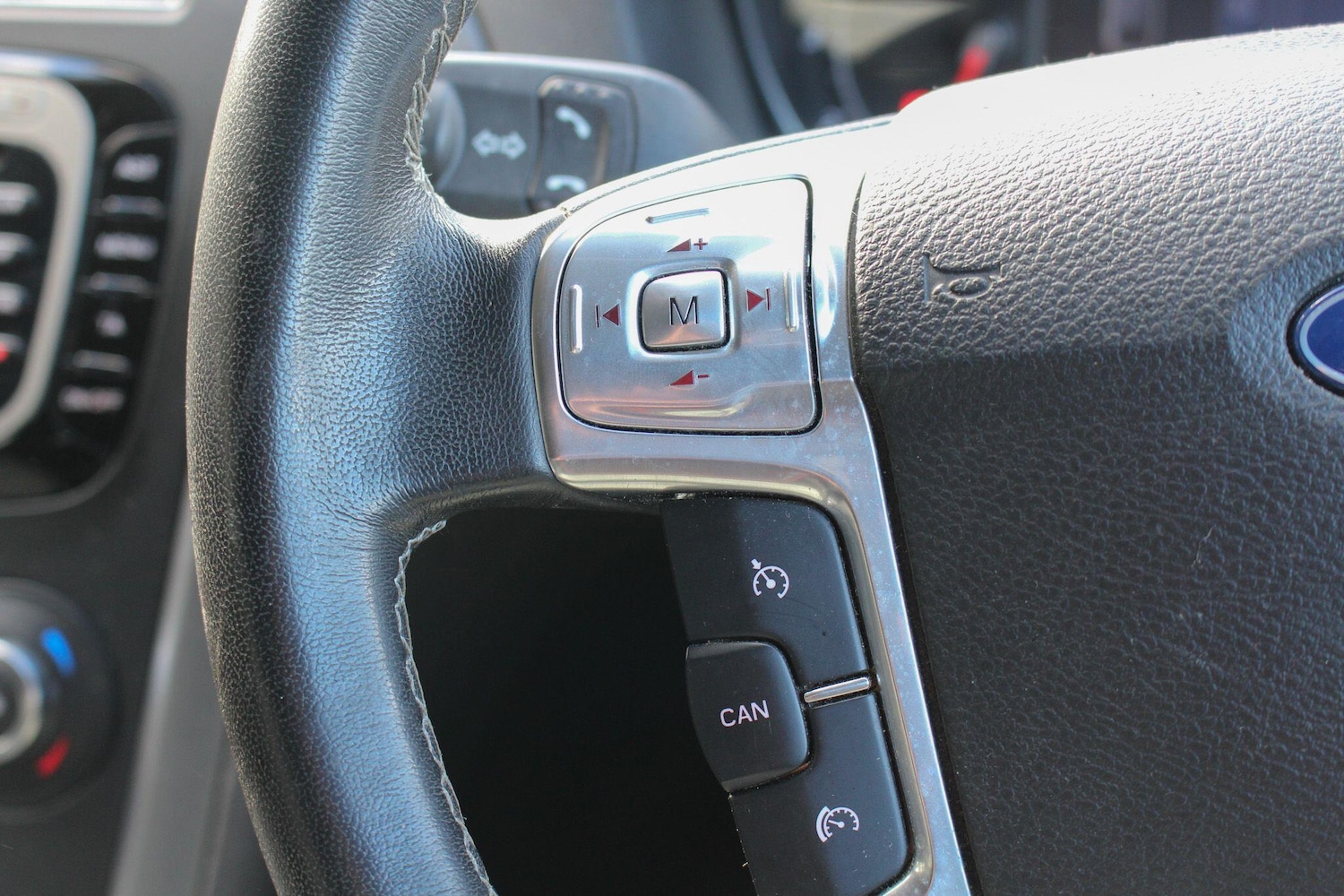 Used Ford Mondeo 2012 for sale - 76456606: Photo 31