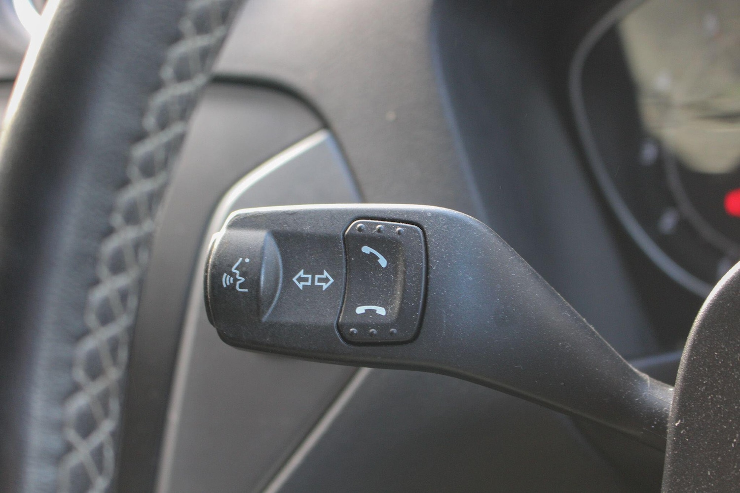 Used Ford Mondeo 2012 for sale - 76456606: Photo 32