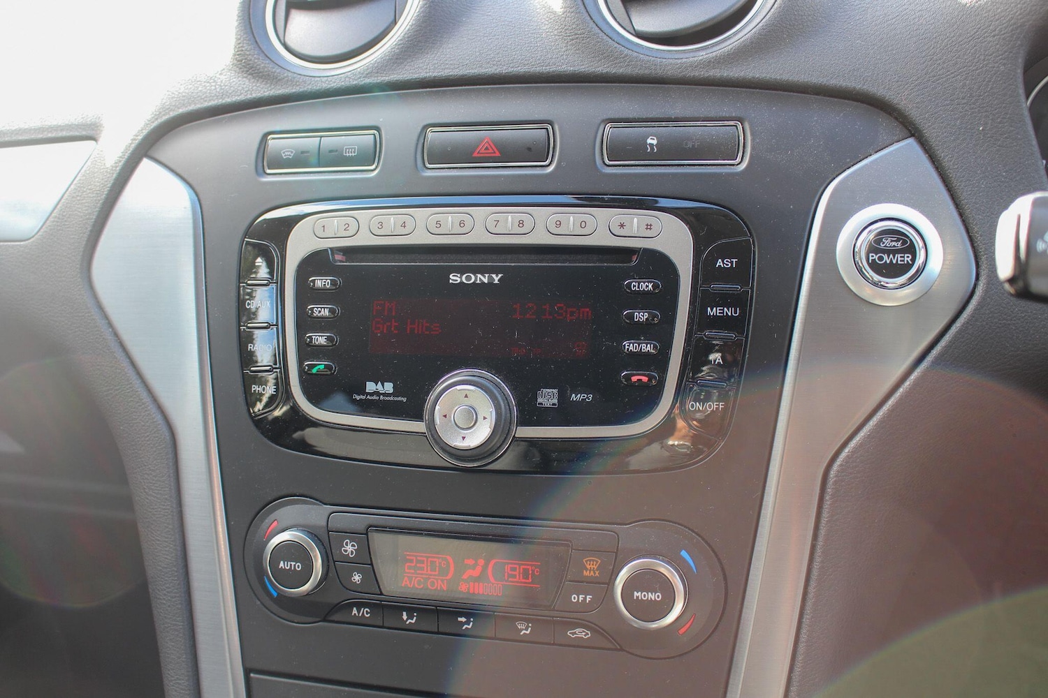 Used Ford Mondeo 2012 for sale - 76456606: Photo 35