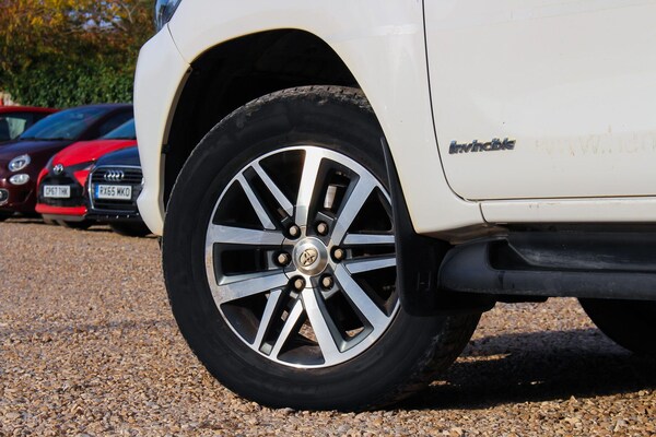 Used Toyota Hilux 2018 for sale - 76251085: Photo 26