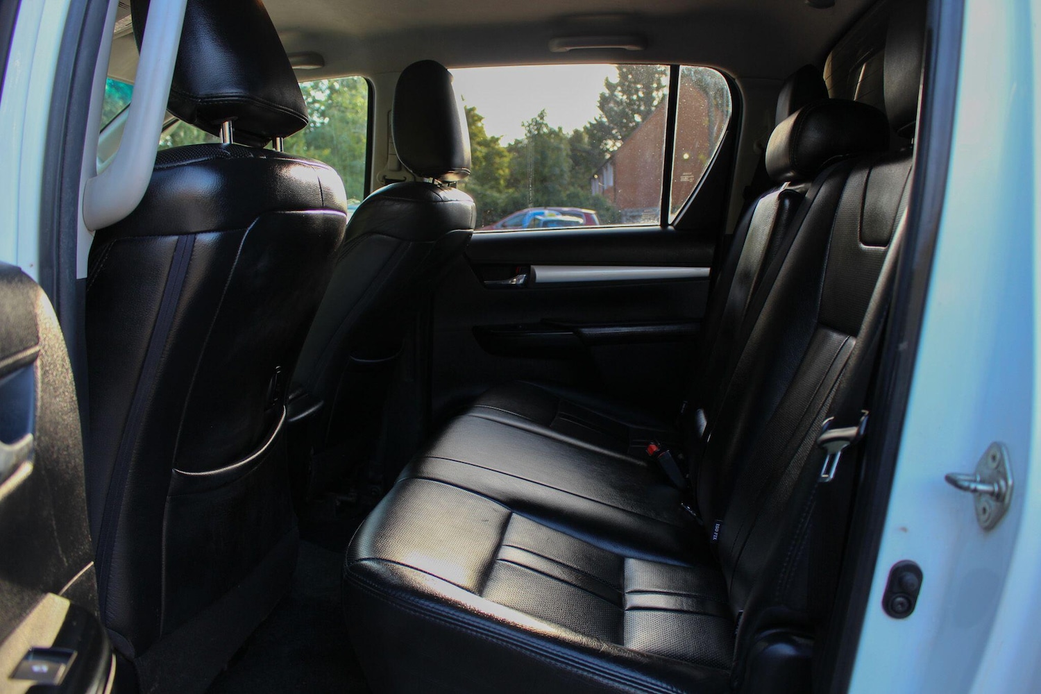 Used Toyota Hilux 2018 for sale - 76251085: Photo 31