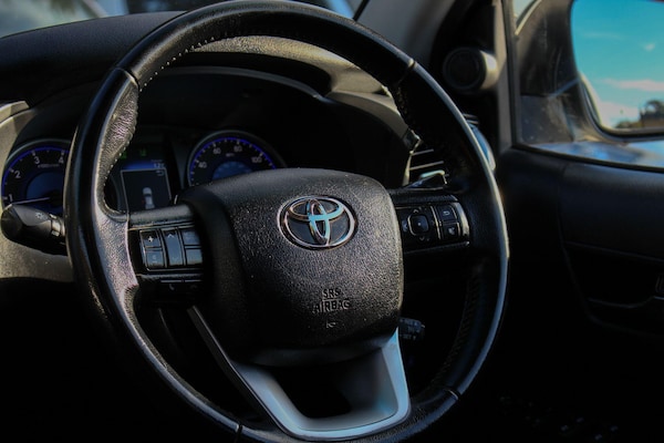 Used Toyota Hilux 2018 for sale - 76251085: Photo 33