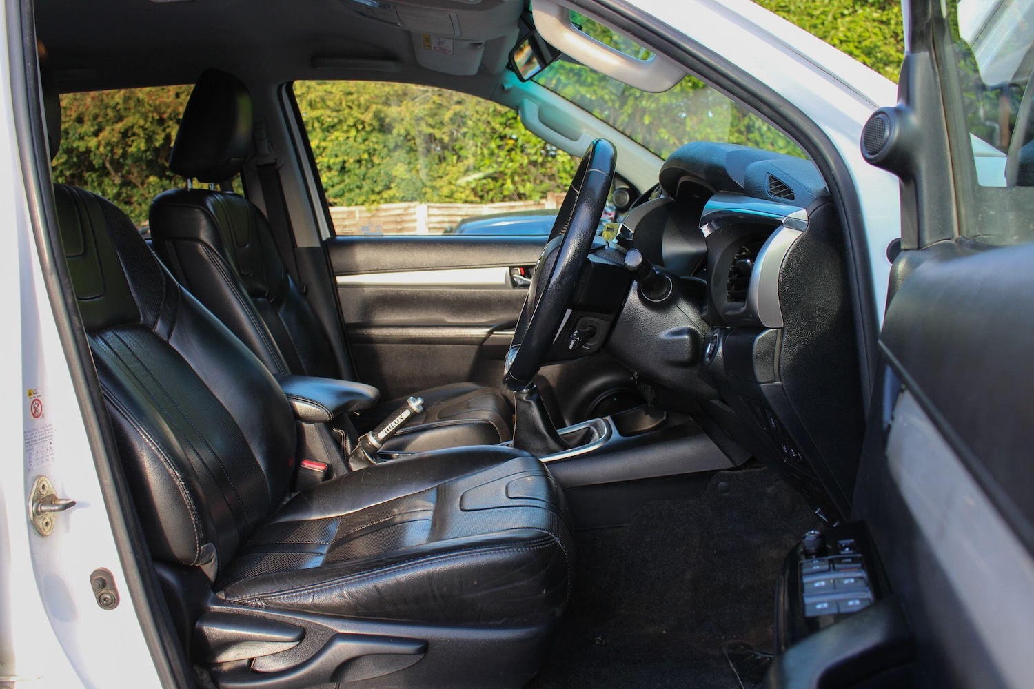 Used Toyota Hilux 2018 for sale - 76251085: Photo 35