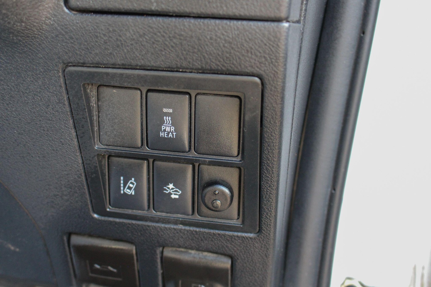 Used Toyota Hilux 2018 for sale - 76251085: Photo 37