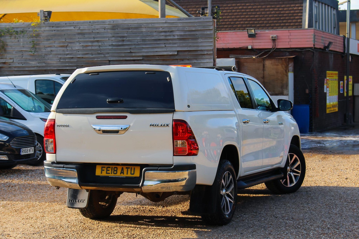 Used Toyota Hilux 2018 for sale - 76251085: Photo 4