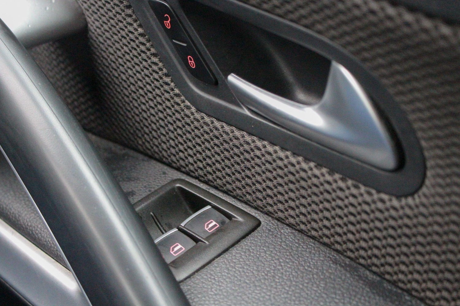 Used Volkswagen Scirocco 2015 for sale - 76152593: Photo 29
