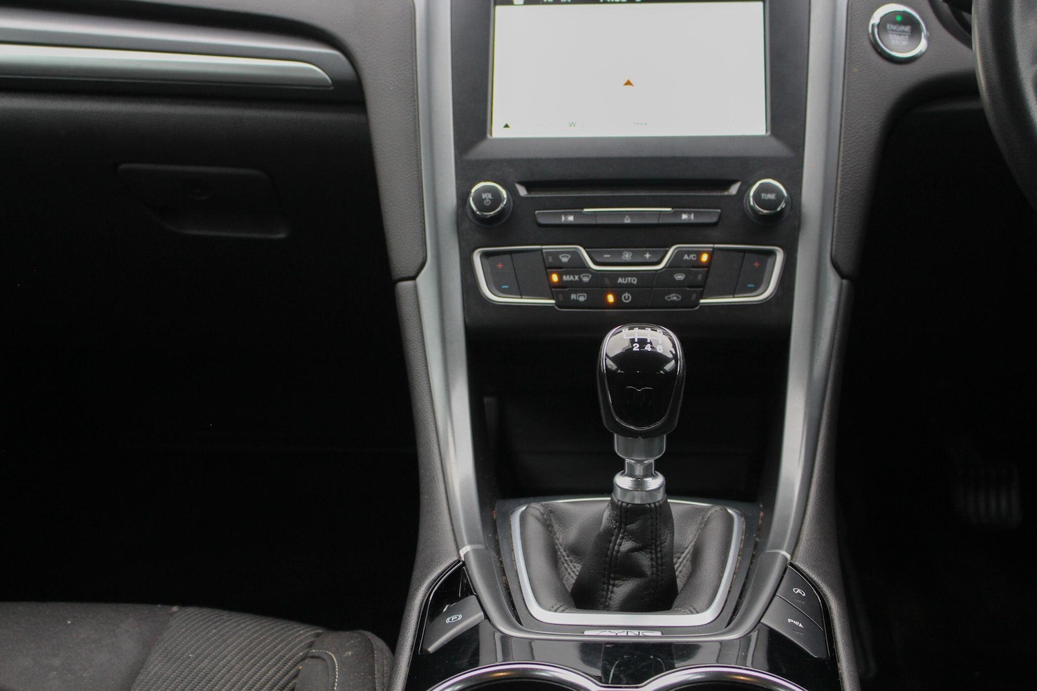 Used Ford Mondeo 2017 for sale - 77305697: Photo 26