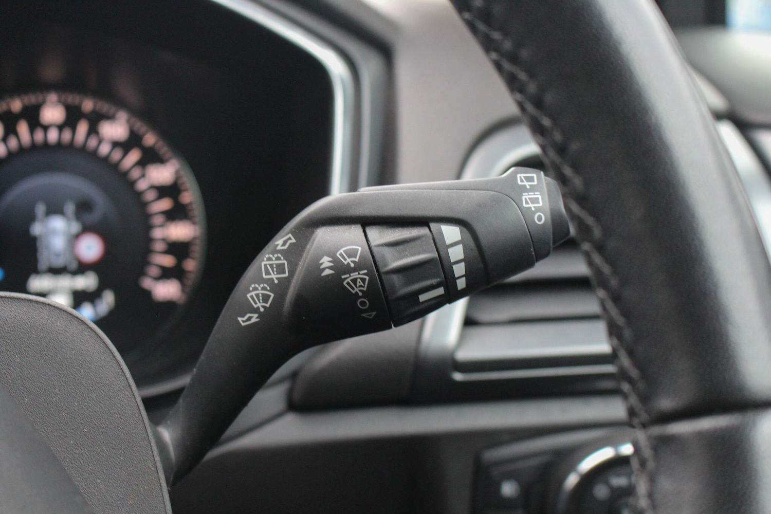 Used Ford Mondeo 2017 for sale - 77305697: Photo 33