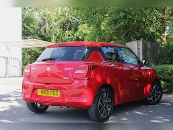 Used Suzuki Swift 2021 for sale - 79107060: Photo
