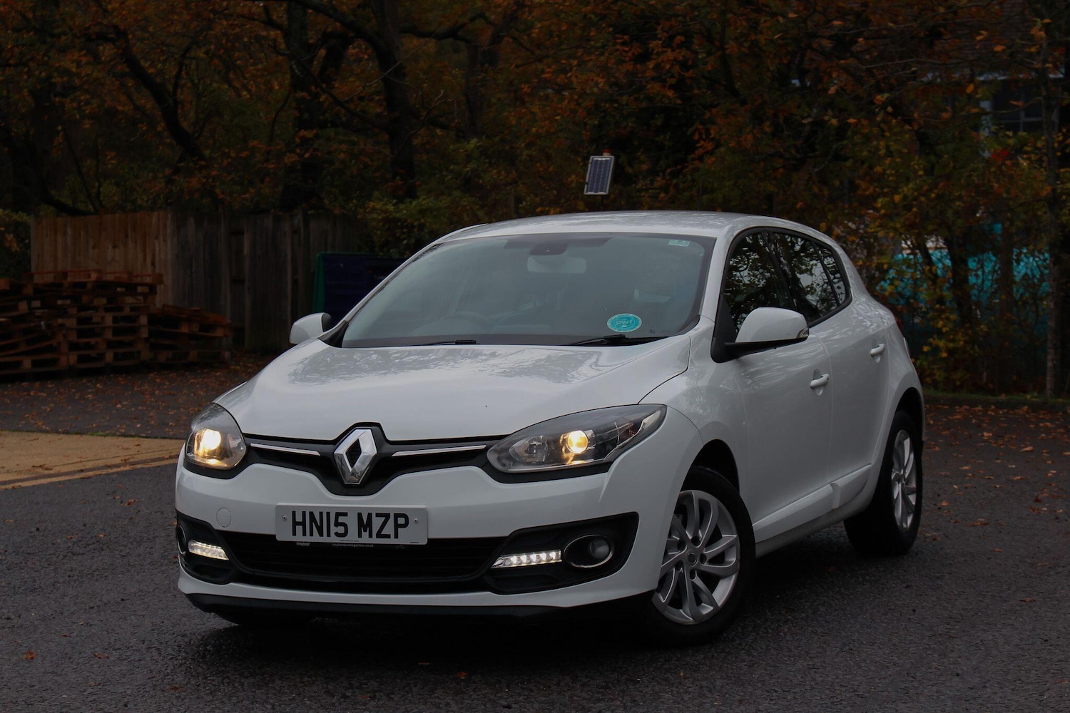 Used Renault Megane 2015 for sale - 76607014: Photo 2