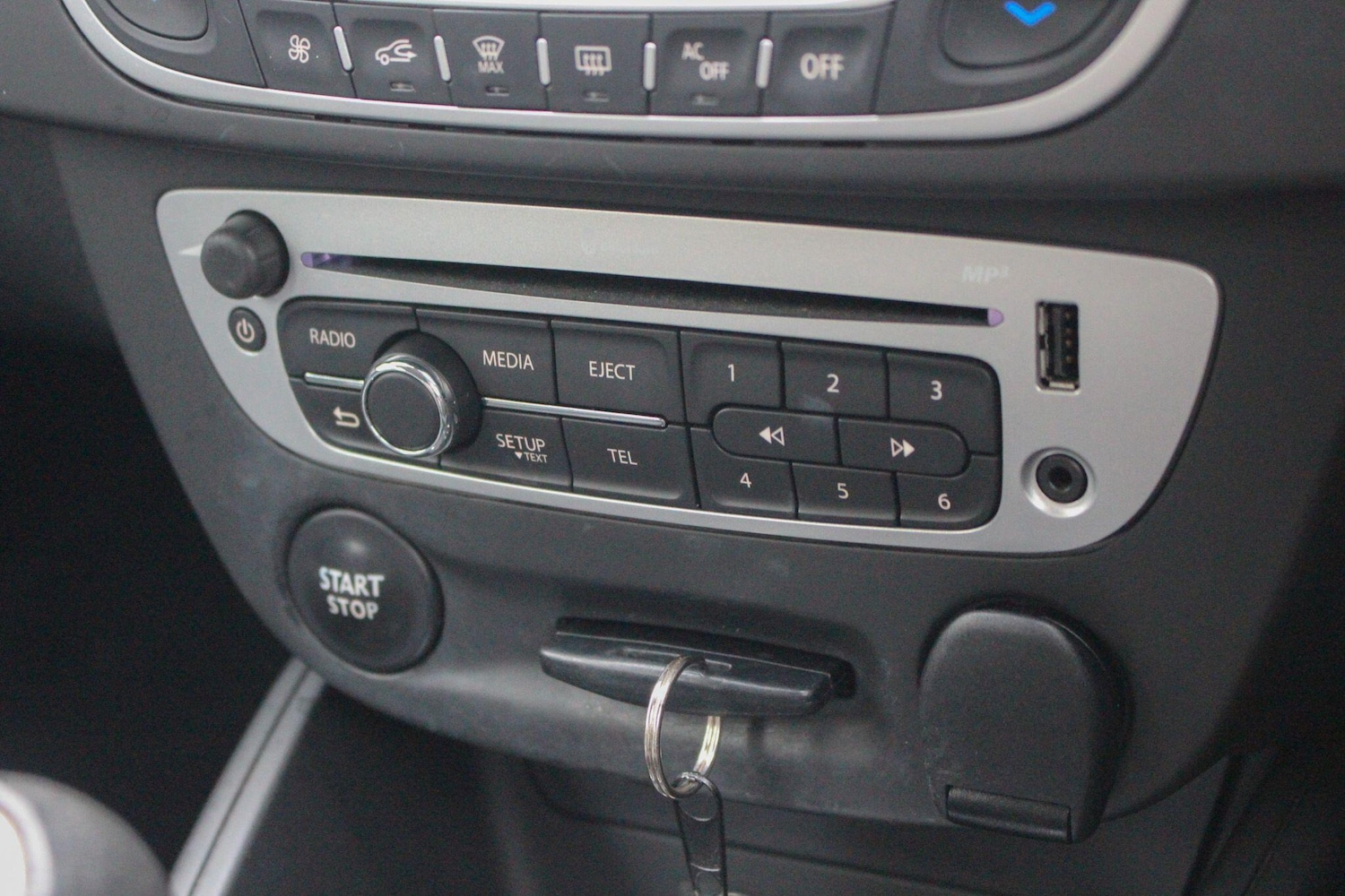 Used Renault Megane 2015 for sale - 76607014: Photo 36