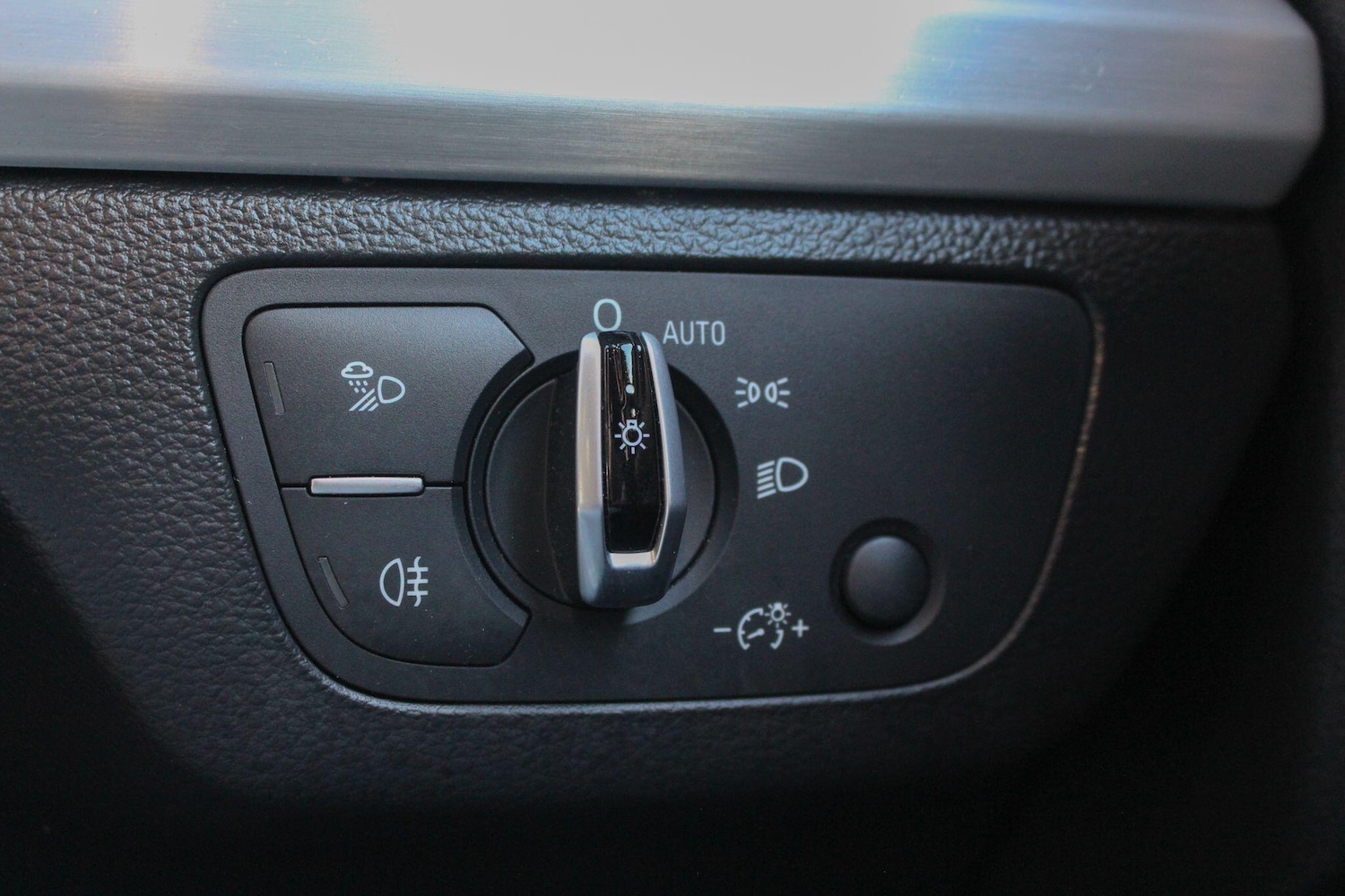 Used Audi Q5 2017 for sale - 77143979: Photo 32