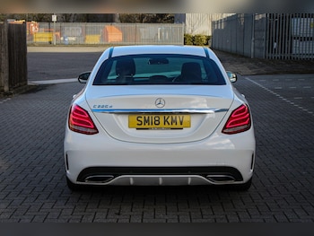 Used Mercedes-Benz C Class 2018 for sale - 77633465: Photo