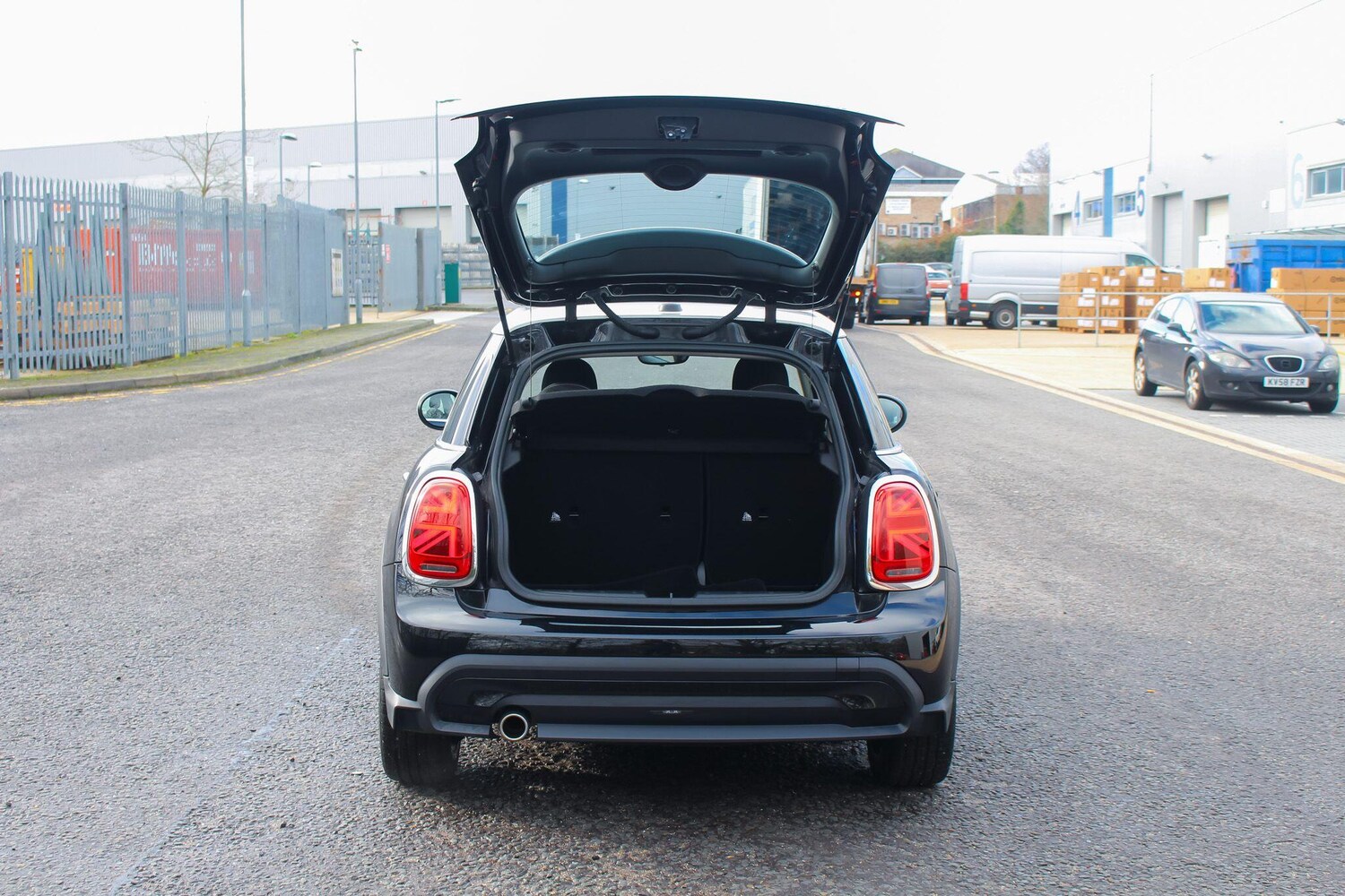 Used MINI Hatch 2022 for sale - 77377044: Photo 9