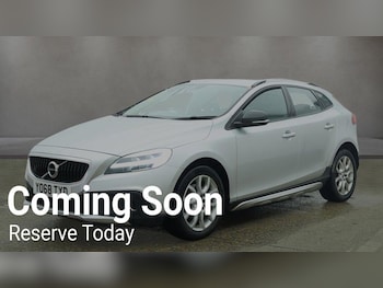 Used Volvo V40 2019 for sale - 78231271: Photo