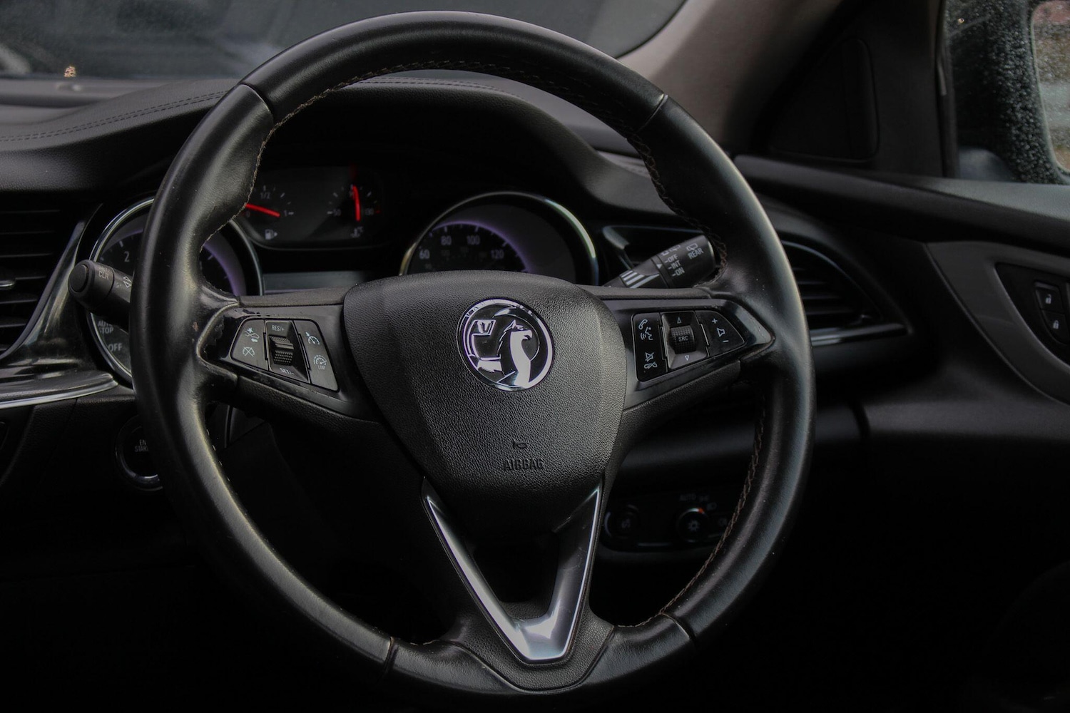 Used Vauxhall Insignia 2018 for sale - 76336607: Photo 27