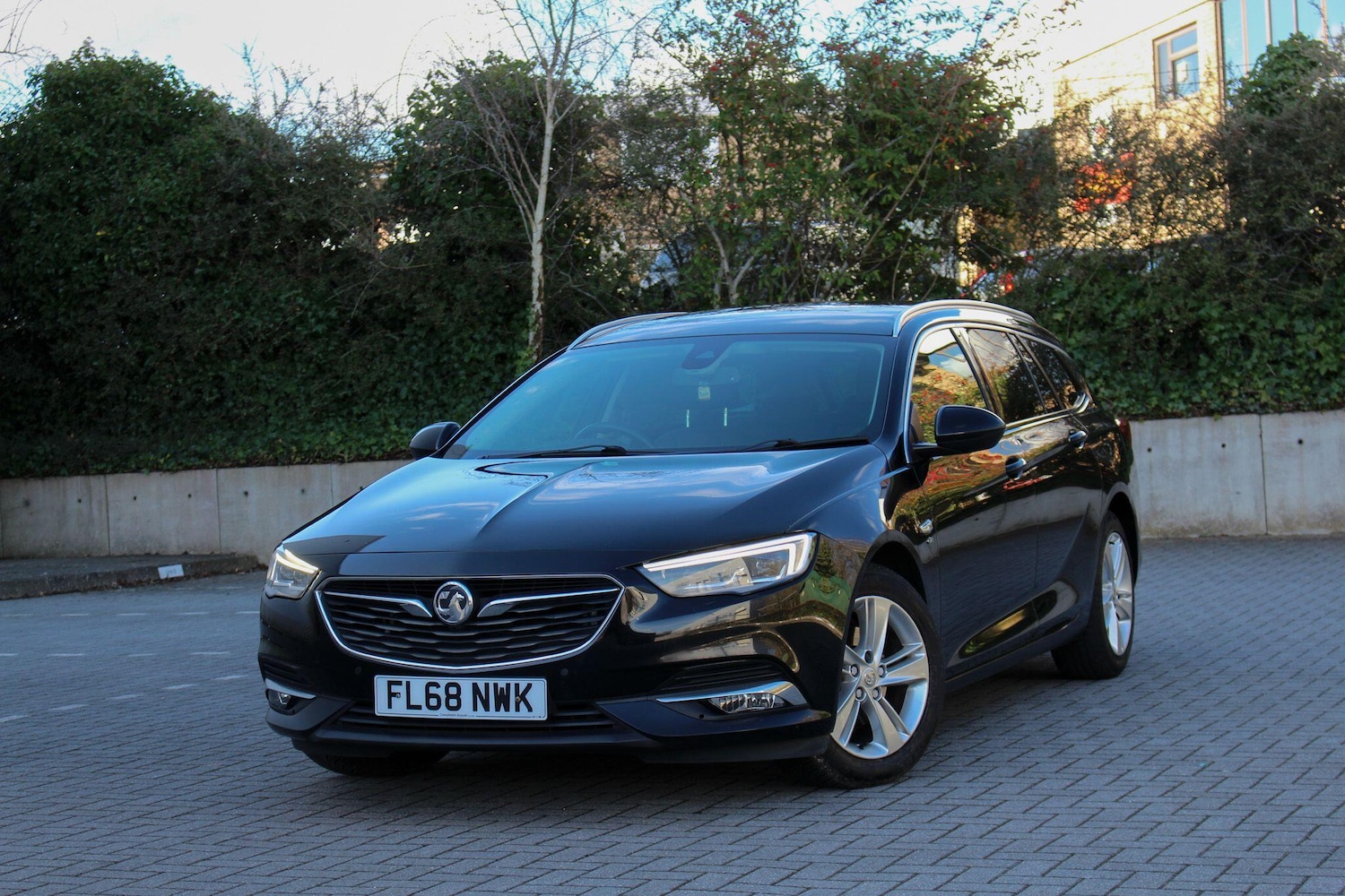 Used Vauxhall Insignia 2019 for sale - 77710454: Photo 2