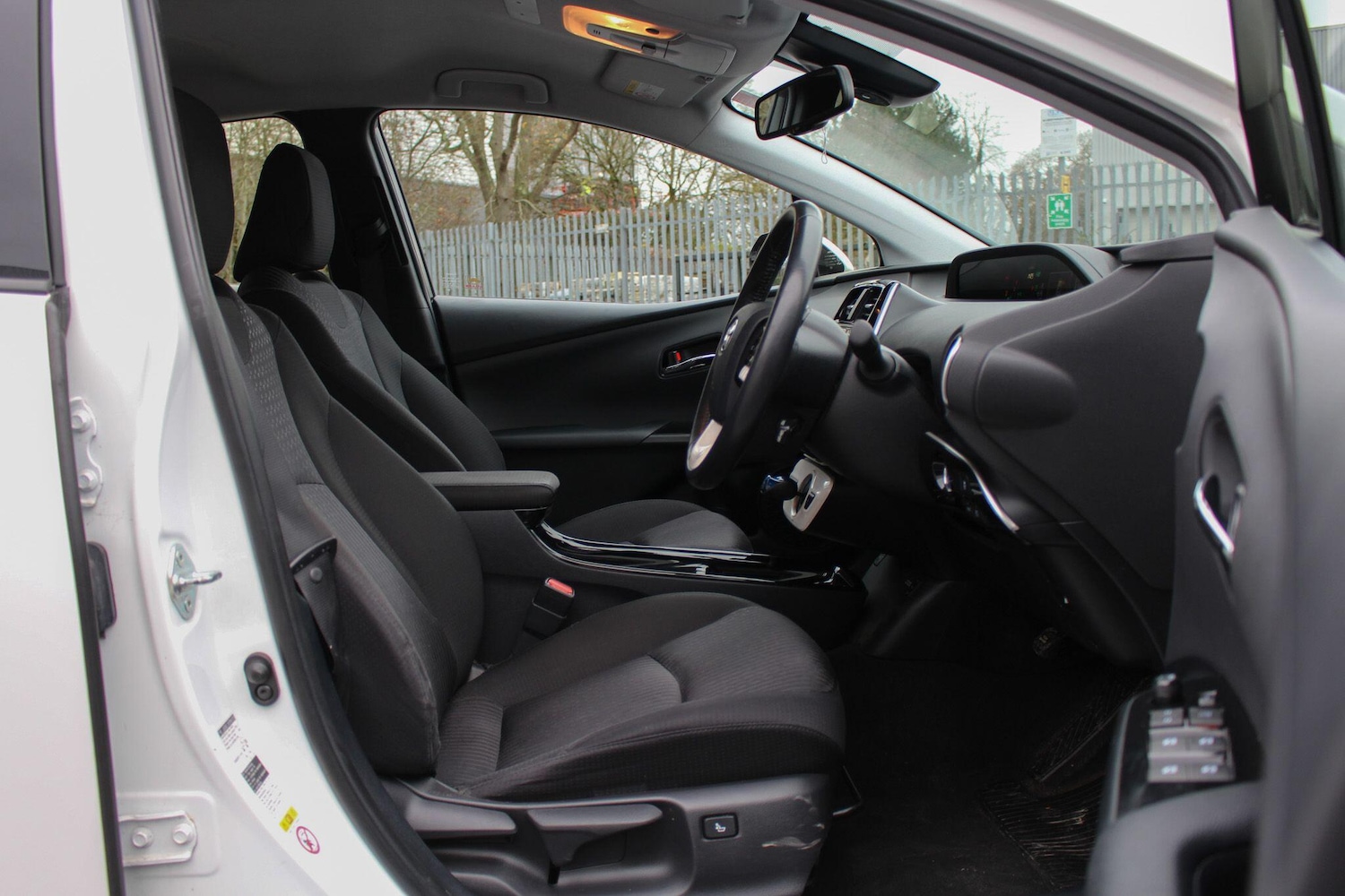 Used Toyota Prius 2018 for sale - 76975574: Photo 25