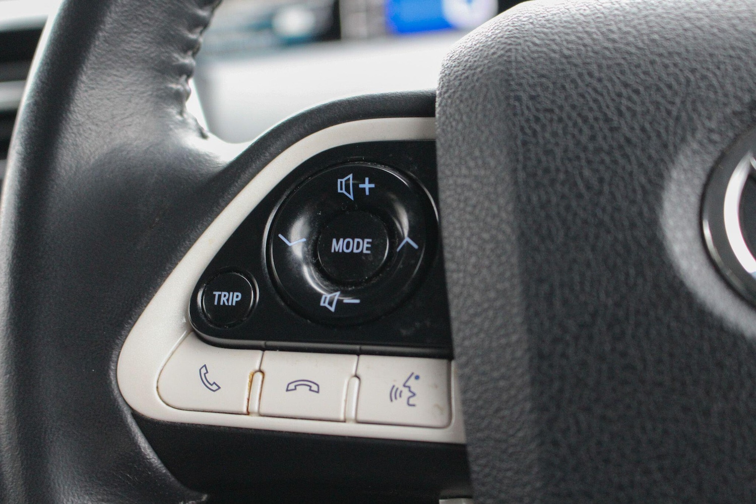 Used Toyota Prius 2018 for sale - 76975574: Photo 33