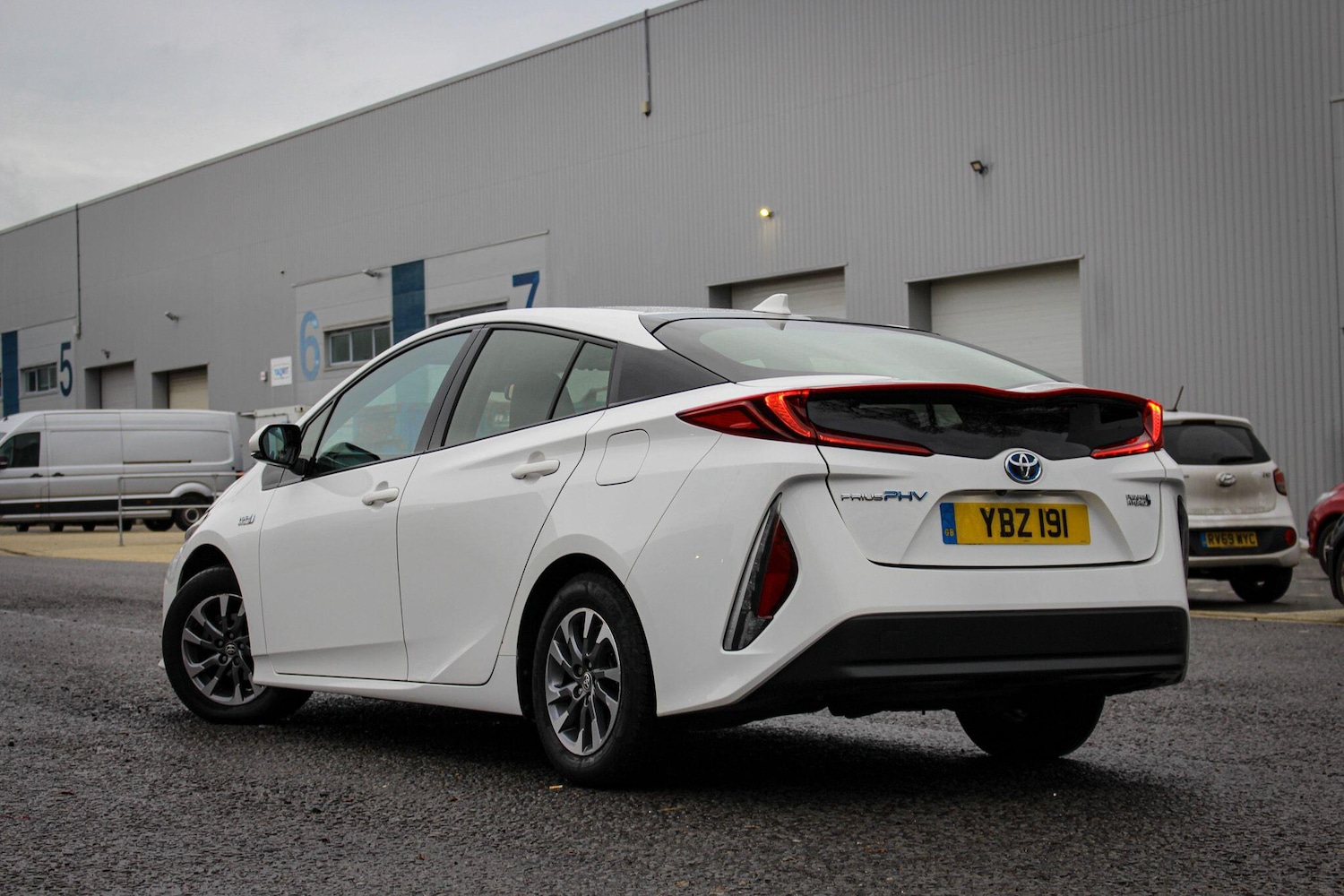 Used Toyota Prius 2018 for sale - 76975574: Photo 4