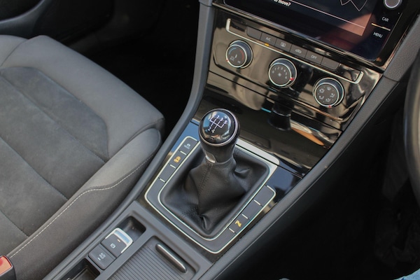 Used Volkswagen Golf 2018 for sale - 76158587: Photo 41
