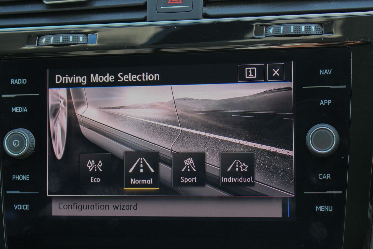 Used Volkswagen Golf 2018 for sale - 76158587: Photo 59