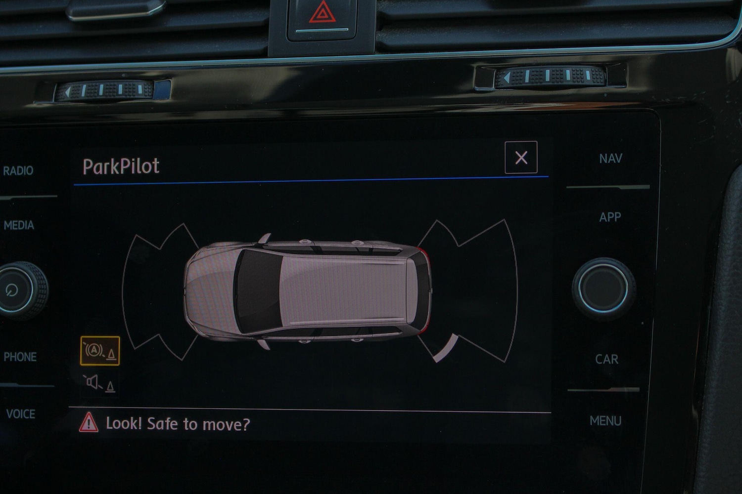 Used Volkswagen Golf 2018 for sale - 76158587: Photo 60