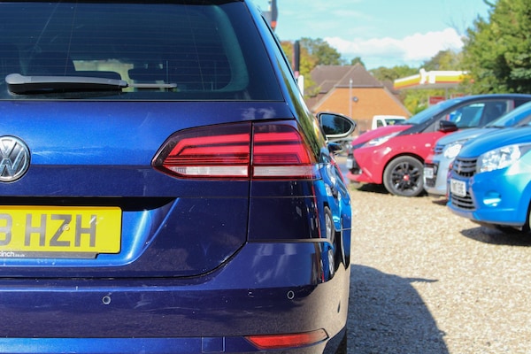 Used Volkswagen Golf 2018 for sale - 76158587: Photo 8