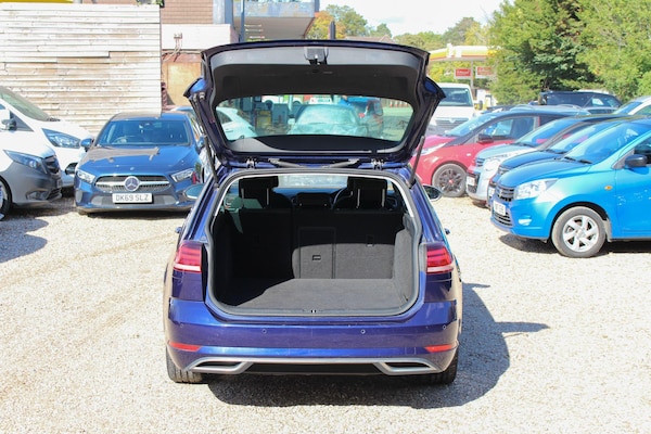 Used Volkswagen Golf 2018 for sale - 76158587: Photo 9