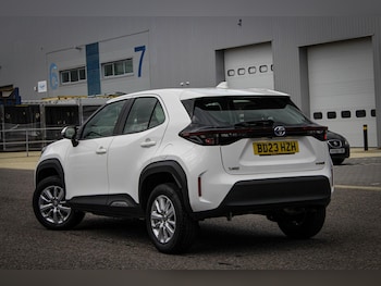Used Toyota Yaris Cross 2023 for sale - 78830126: Photo