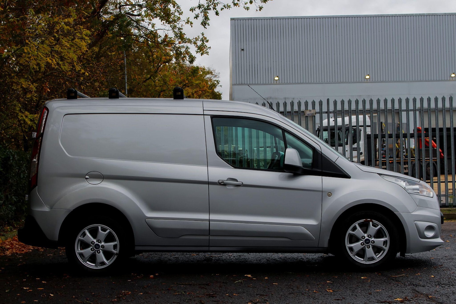 Used Ford Transit Connect 2017 for sale - 76528103: Photo 21