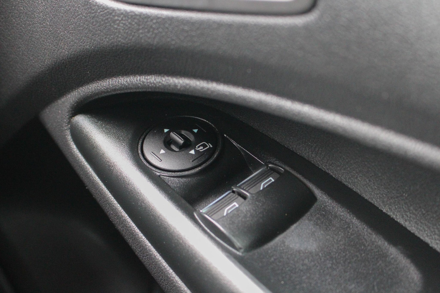 Used Ford Transit Connect 2017 for sale - 76528103: Photo 24