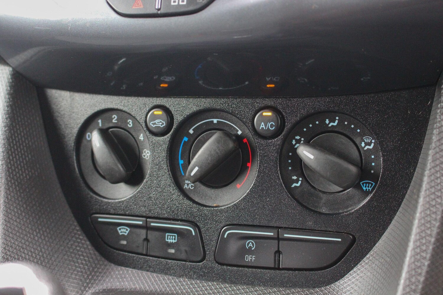 Used Ford Transit Connect 2017 for sale - 76528103: Photo 34